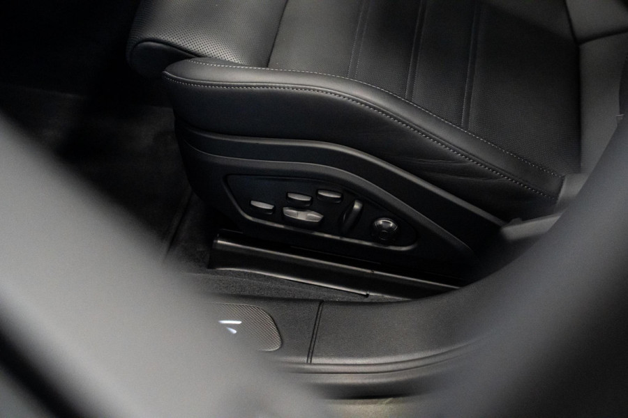 Porsche Panamera 2.9 4S E-Hybrid *Panorama / Sport-Chrono / Sport-Design / HUD / Soft-Close / Surround-view*