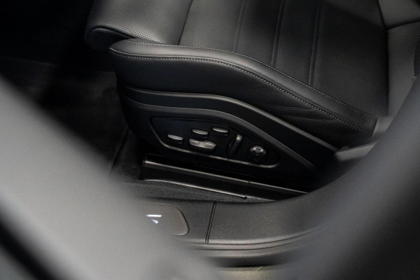 Porsche Panamera 2.9 4S E-Hybrid *Panorama / Sport-Chrono / Sport-Design / HUD / Soft-Close / Surround-view*
