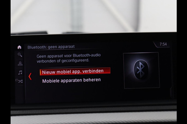 BMW 1-serie M140i High Executive | Stoelverwarming | Carplay | Leder | Adaptief LED | Keyless | Navigatie | Sportstoelen | Parkeerhulp | Climate control | Cruise control | Bluetooth | Getint glas | M Sport