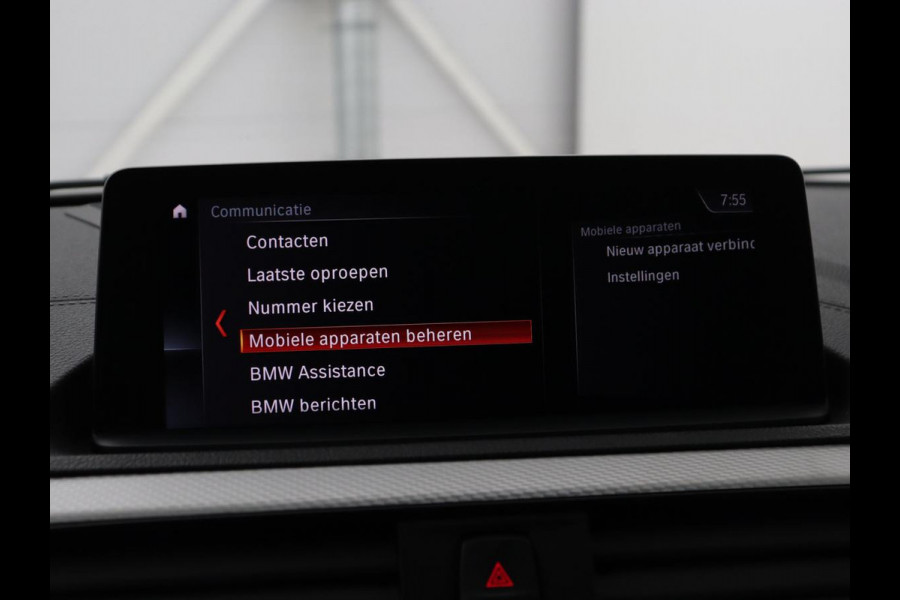 BMW 1-serie M140i High Executive | Stoelverwarming | Carplay | Leder | Adaptief LED | Keyless | Navigatie | Sportstoelen | Parkeerhulp | Climate control | Cruise control | Bluetooth | Getint glas | M Sport
