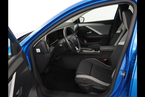 Opel Astra 1.6 Hybrid Business Edition | SOH 96,1% | Stoelverwarming | Adaptive cruise | Carplay | Camera | Navigatie | Full LED | Stuurverwarming | Climate control | Parkeerhulp | Getint glas | PHEV | Plug In