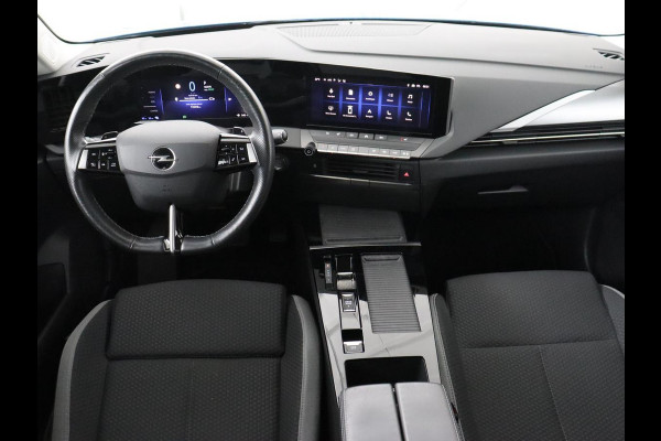 Opel Astra 1.6 Hybrid Business Edition | SOH 96,1% | Stoelverwarming | Adaptive cruise | Carplay | Camera | Navigatie | Full LED | Stuurverwarming | Climate control | Parkeerhulp | Getint glas | PHEV | Plug In