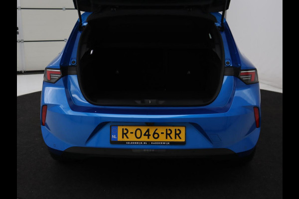 Opel Astra 1.6 Hybrid Business Edition | SOH 96,1% | Stoelverwarming | Adaptive cruise | Carplay | Camera | Navigatie | Full LED | Stuurverwarming | Climate control | Parkeerhulp | Getint glas | PHEV | Plug In