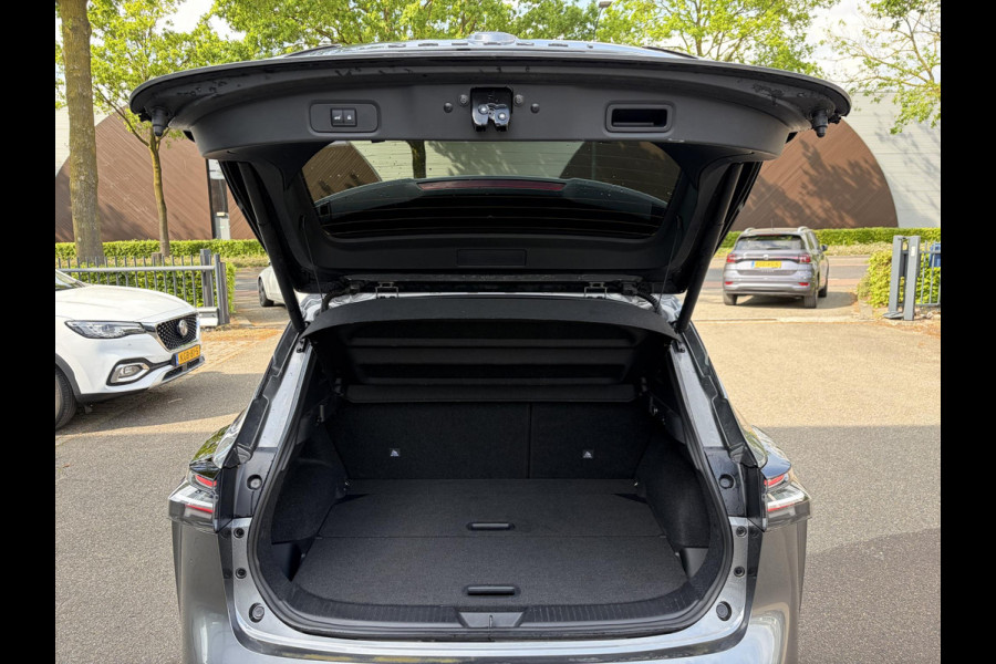 Nissan QASHQAI 1.3 MHEV Xtronic N-Connecta FABRIEKSGARANTIE| STOEL + STUURVERWARMING| VOORRUITVERWARMING| ELEKTRISCHE ACHTERKLEP| HEAD-UP DISPLAY| PANORAMADAK| ADAPTIVE CRUISE CONTROL| DODE HOEK SENSOR| 360 CAMERA|
