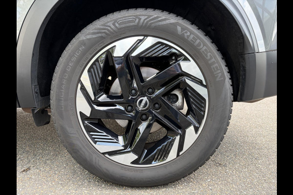 Nissan QASHQAI 1.3 MHEV Xtronic N-Connecta FABRIEKSGARANTIE| STOEL + STUURVERWARMING| VOORRUITVERWARMING| ELEKTRISCHE ACHTERKLEP| HEAD-UP DISPLAY| PANORAMADAK| ADAPTIVE CRUISE CONTROL| DODE HOEK SENSOR| 360 CAMERA|