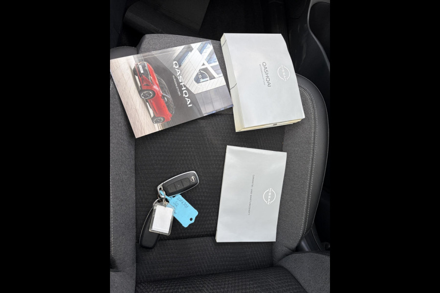 Nissan QASHQAI 1.3 MHEV Xtronic N-Connecta FABRIEKSGARANTIE| STOEL + STUURVERWARMING| VOORRUITVERWARMING| ELEKTRISCHE ACHTERKLEP| HEAD-UP DISPLAY| PANORAMADAK| ADAPTIVE CRUISE CONTROL| DODE HOEK SENSOR| 360 CAMERA|