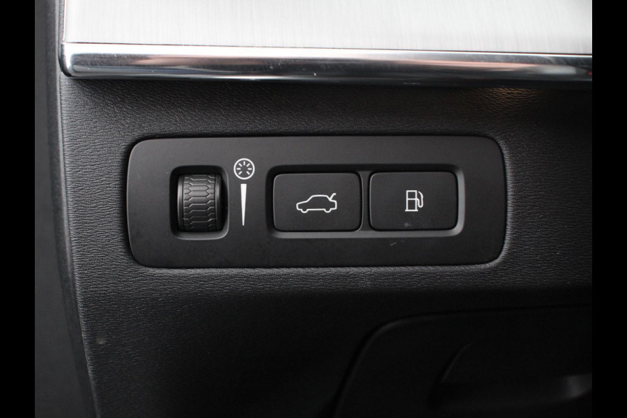 Volvo XC90 2.0 T8 Recharge 391pk AWD Inscription Expression Luchtvering Trekhaak Navigatie Camera 360 Climate Control