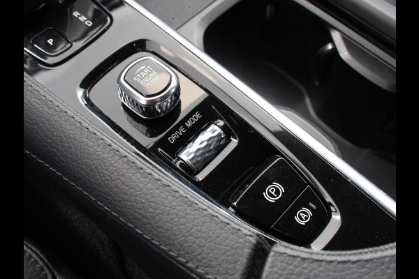 Volvo XC90 2.0 T8 Recharge 391pk AWD Inscription Expression Luchtvering Trekhaak Navigatie Camera 360 Climate Control