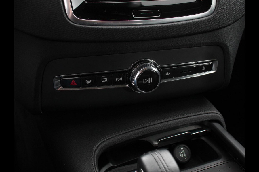 Volvo XC90 2.0 T8 Recharge 391pk AWD Inscription Expression Luchtvering Trekhaak Navigatie Camera 360 Climate Control