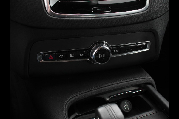 Volvo XC90 2.0 T8 Recharge 391pk AWD Inscription Expression Luchtvering Trekhaak Navigatie Camera 360 Climate Control