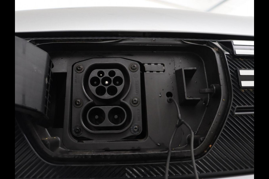 Dacia Spring 65 Extreme 27 kWh | SOH 95,1% | Leder | Camera | Carplay | Airco | Speedlimiter | Bluetooth | Parkeerhulp