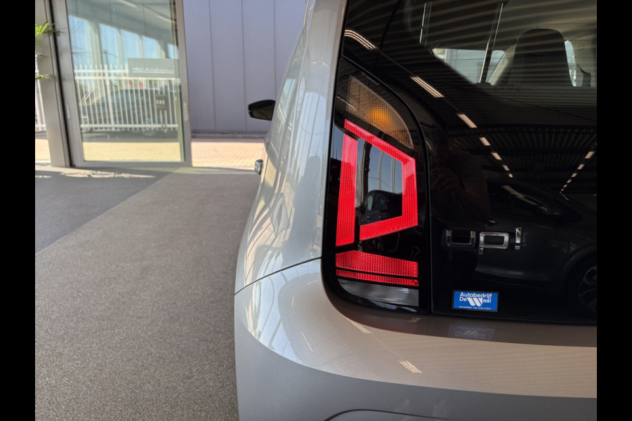 Volkswagen up! 1.0 BMT Comfortline 5-drs. AIRCO/DAB/MEDIA