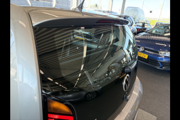 Volkswagen up! 1.0 BMT Comfortline 5-drs. AIRCO/DAB/MEDIA