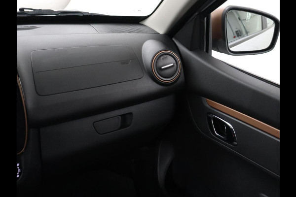 Dacia Spring 65 Extreme 27 kWh | SOH 94,3% | Leder | Camera | Carplay | Airco | Speedlimiter | Bluetooth | Parkeerhulp