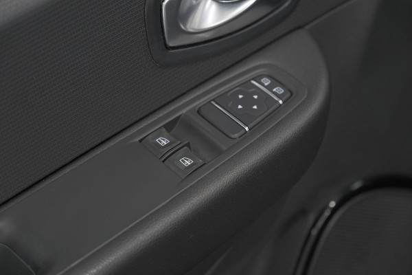 Renault Clio TCe 90 Zen | Navigatie | Cruise Control | 17 inch | Airco