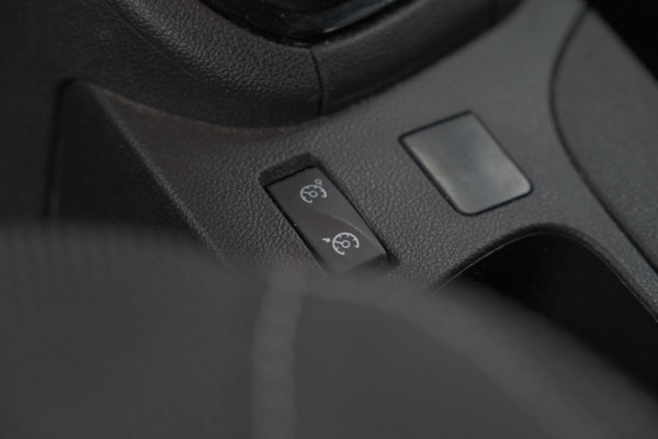 Renault Clio TCe 90 Zen | Navigatie | Cruise Control | 17 inch | Airco