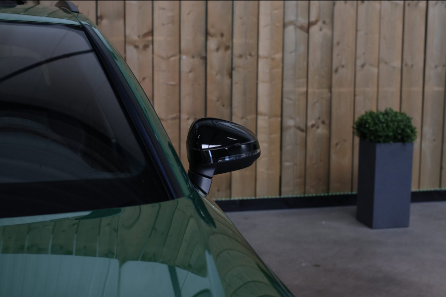 Audi RS4 2.9 TFSI Quattro *Pano*B&O*360 Camera*RS-Stoelen*Keyless*Trekhaak*