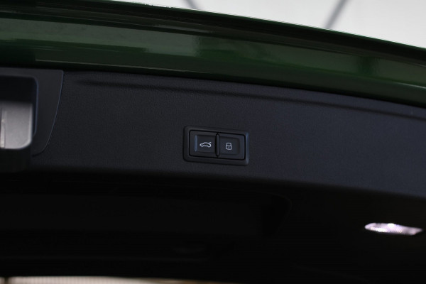Audi RS4 2.9 TFSI Quattro *Pano*B&O*360 Camera*RS-Stoelen*Keyless*Trekhaak*