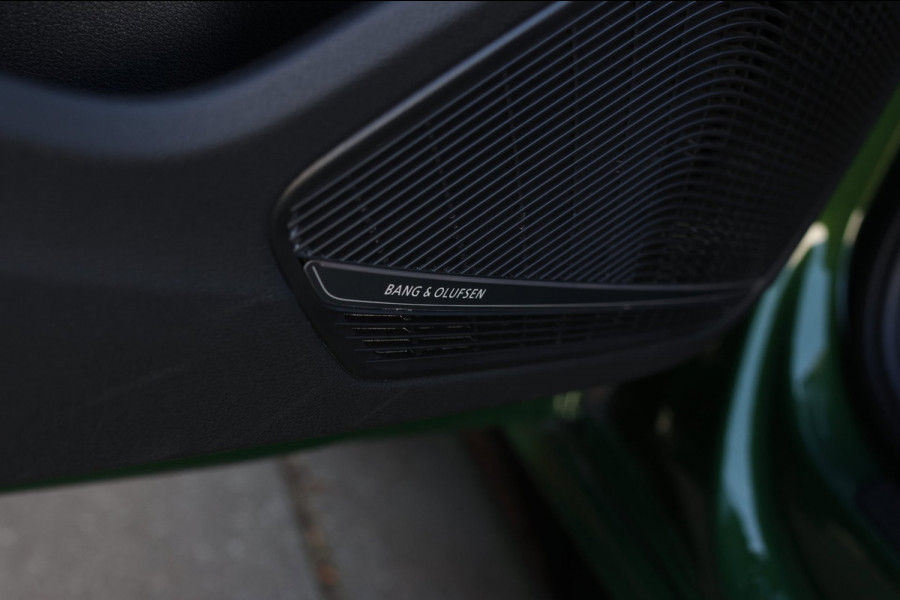 Audi RS4 2.9 TFSI Quattro *Pano*B&O*360 Camera*RS-Stoelen*Keyless*Trekhaak*