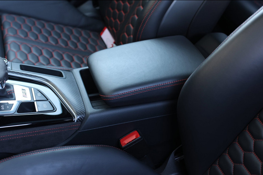Audi RS4 2.9 TFSI Quattro *Pano*B&O*360 Camera*RS-Stoelen*Keyless*Trekhaak*