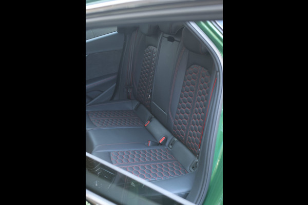 Audi RS4 2.9 TFSI Quattro *Pano*B&O*360 Camera*RS-Stoelen*Keyless*Trekhaak*