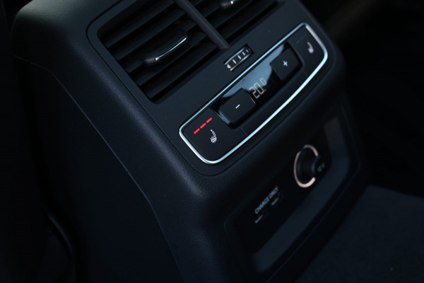 Audi RS4 2.9 TFSI Quattro *Pano*B&O*360 Camera*RS-Stoelen*Keyless*Trekhaak*
