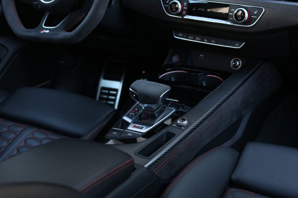 Audi RS4 2.9 TFSI Quattro *Pano*B&O*360 Camera*RS-Stoelen*Keyless*Trekhaak*