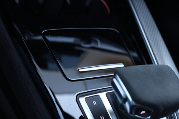 Audi RS4 2.9 TFSI Quattro *Pano*B&O*360 Camera*RS-Stoelen*Keyless*Trekhaak*