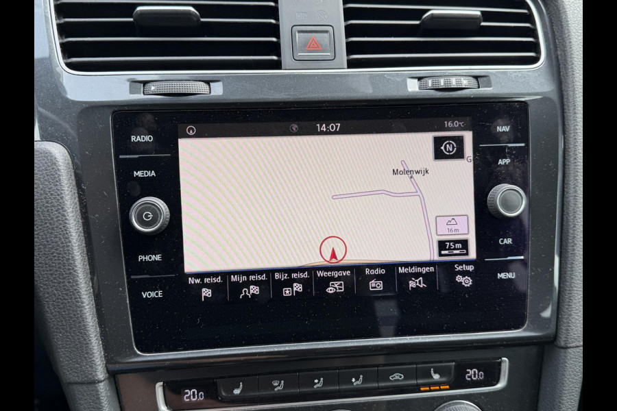 Volkswagen Golf 1.6 TDI Comfortline Business | Navigatie | Camera | DAB | Adaptive Cruise Control |  ACC |