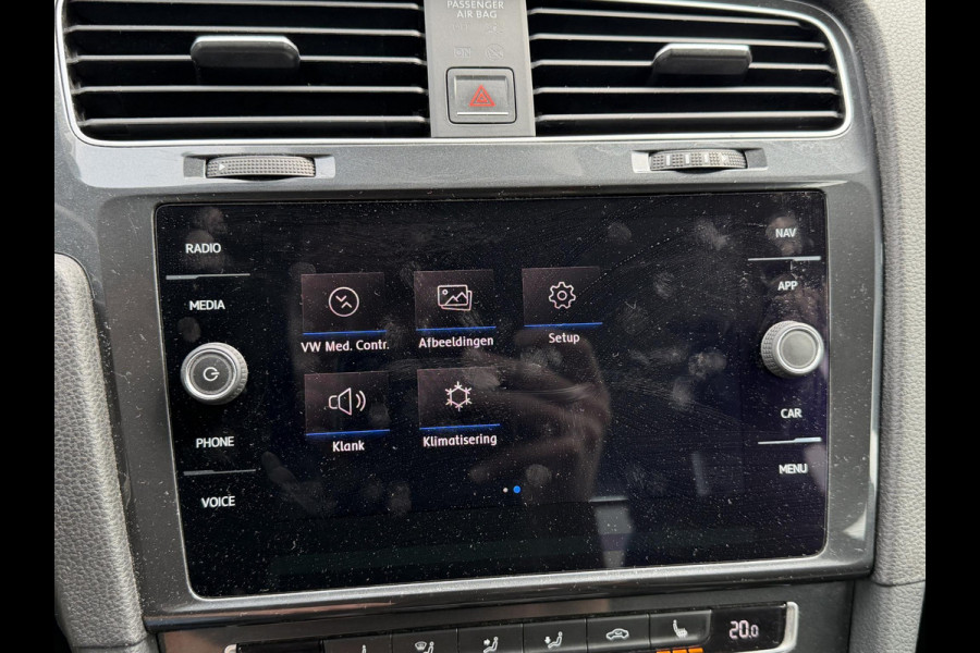 Volkswagen Golf 1.6 TDI Comfortline Business | Navigatie | Camera | DAB | Adaptive Cruise Control |  ACC |