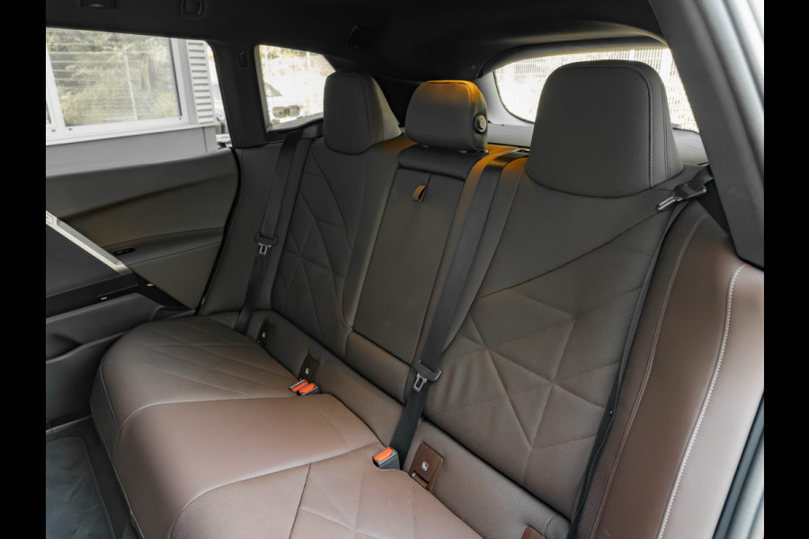 BMW iX xDrive50 - 112kWh - Sport Pakket - Pano - Driving Ass Prof - Head-up