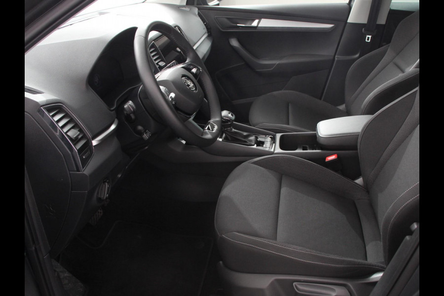 Škoda Karoq 1.5 TSI 150pk Automaat ACT Ambition Navigatie Android Auto / Apple Carplay Climate Control Camera Parkeer sensoren Lichtmetalen Velgen Dab Digitale Cockpit Keyless Start Led Cruise Control Adaptive