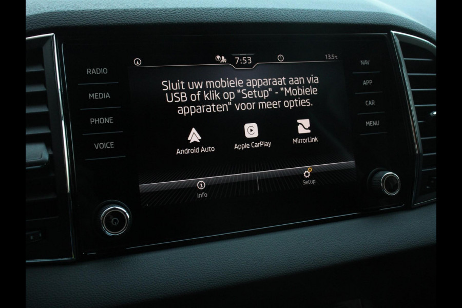 Škoda Karoq 1.5 TSI 150pk Automaat ACT Ambition Navigatie Android Auto / Apple Carplay Climate Control Camera Parkeer sensoren Lichtmetalen Velgen Dab Digitale Cockpit Keyless Start Led Cruise Control Adaptive