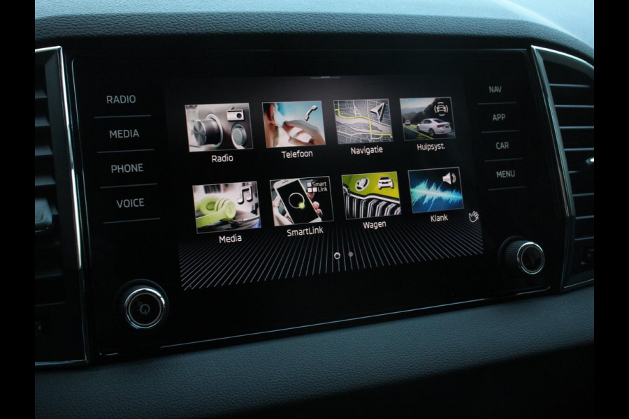 Škoda Karoq 1.5 TSI 150pk Automaat ACT Ambition Navigatie Android Auto / Apple Carplay Climate Control Camera Parkeer sensoren Lichtmetalen Velgen Dab Digitale Cockpit Keyless Start Led Cruise Control Adaptive