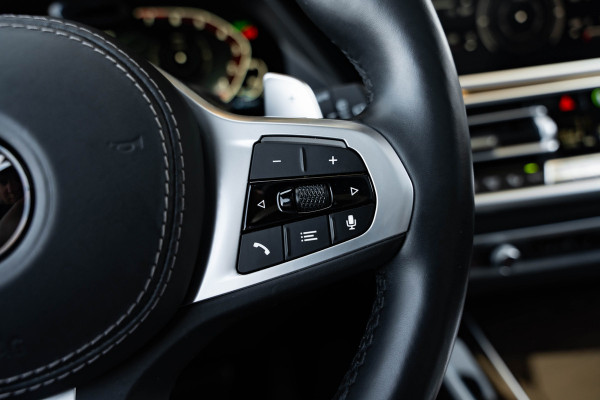 BMW X5 xDrive45e High Executive - Panorama | Laser | 360 Camera | Luchtvering | Memory