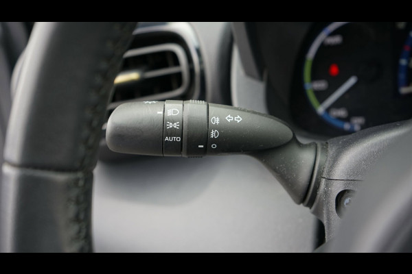 Toyota Yaris Cross 1.5 Hybrid Trail AUTOMAAT-ACC-CAMERA-FULL LED-HEADUP-JBL SOUND-KEYLESS-PANORAMA-STOELVERWARMING