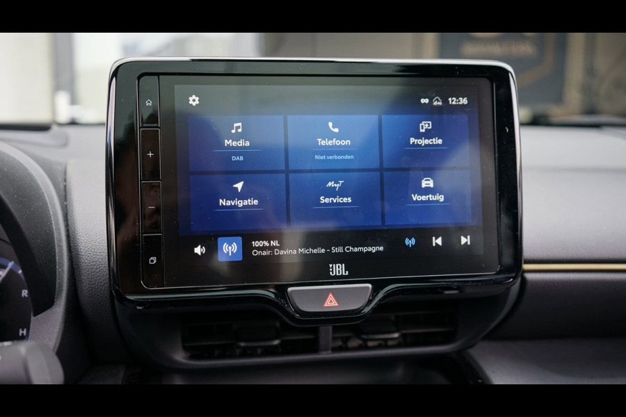 Toyota Yaris Cross 1.5 Hybrid Trail AUTOMAAT-ACC-CAMERA-FULL LED-HEADUP-JBL SOUND-KEYLESS-PANORAMA-STOELVERWARMING