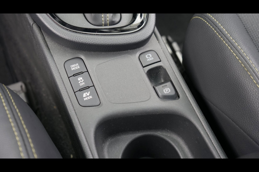 Toyota Yaris Cross 1.5 Hybrid Trail AUTOMAAT-ACC-CAMERA-FULL LED-HEADUP-JBL SOUND-KEYLESS-PANORAMA-STOELVERWARMING