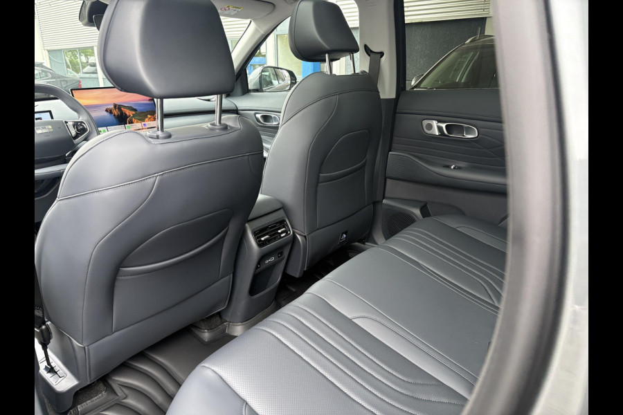 GEELY Starray EM-i 1.5 Max+ | Panorama | Stoelen voor & achter verwarmd | Memory Seats | 360 Camera | 19 Inch LMV | 136km elektrisch bereik