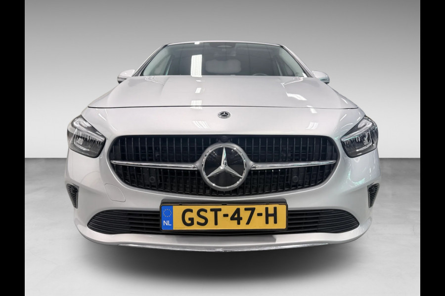 Mercedes-Benz B-Klasse 180 Business Line NAVI/V-COCKPIT/CAM/DAB/ECC/PDC/CRUISE/TREKH///