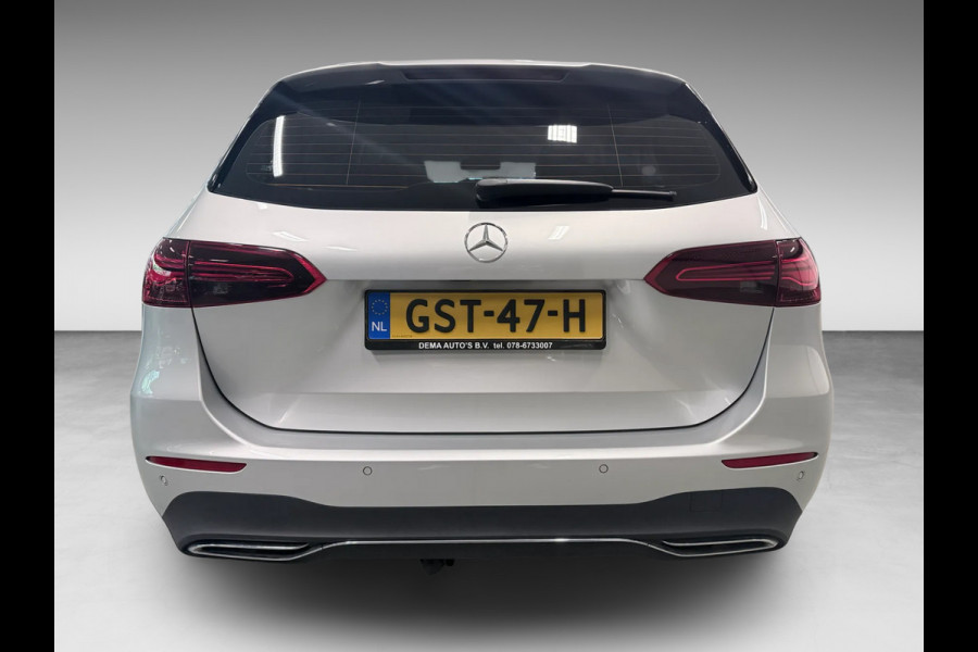 Mercedes-Benz B-Klasse 180 Business Line NAVI/V-COCKPIT/CAM/DAB/ECC/PDC/CRUISE/TREKH///