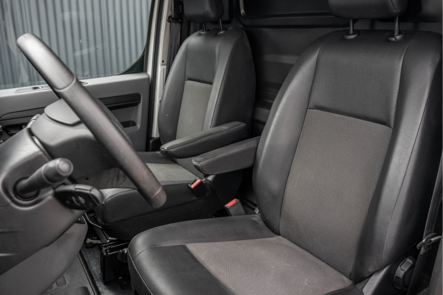 Opel Vivaro 1.5 L2H1 | 120 PK | 1ste Eigenaar | Cruise | Airco | Trekhaak | Imperiaal