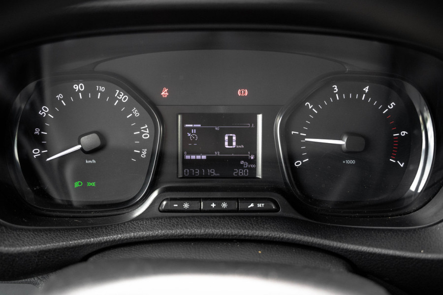 Opel Vivaro 1.5 L2H1 | 120 PK | 1ste Eigenaar | Cruise | Airco | Trekhaak | Imperiaal
