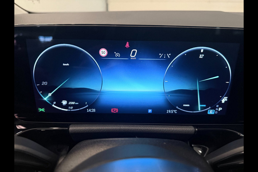 Mercedes-Benz B-Klasse 180 Business Line NAVI/V-COCKPIT/CAM/DAB/ECC/PDC/CRUISE/TREKH///