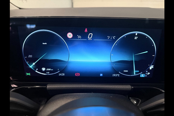 Mercedes-Benz B-Klasse 180 Business Line NAVI/V-COCKPIT/CAM/DAB/ECC/PDC/CRUISE/TREKH///