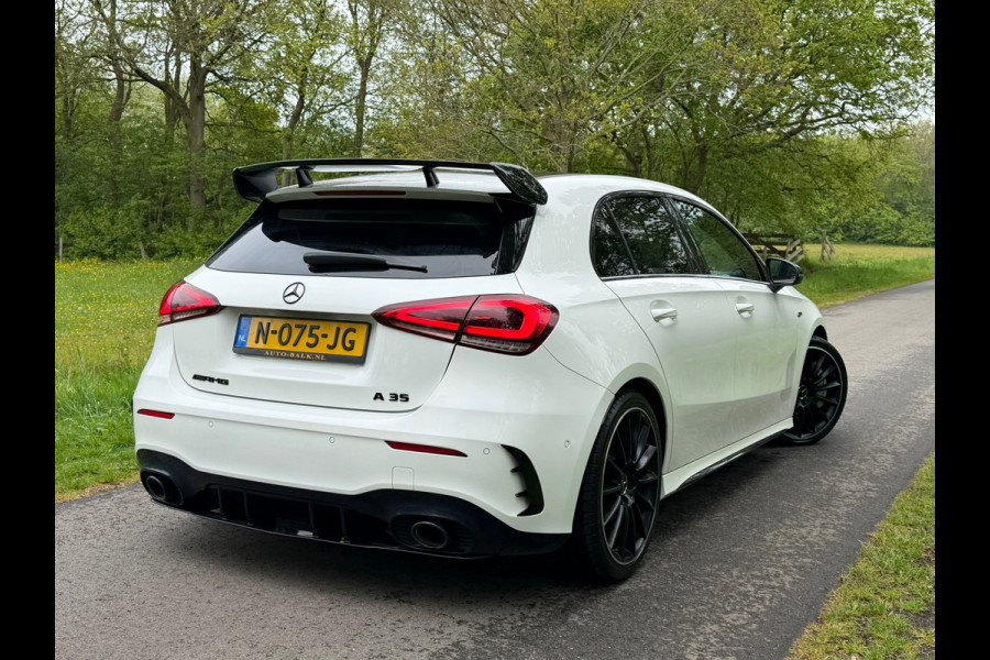 Mercedes-Benz A-Klasse AMG 35 4MATIC|2019|Schaalstoelen|Dealer|Lip-pakket|Sfeer verl| Camera|