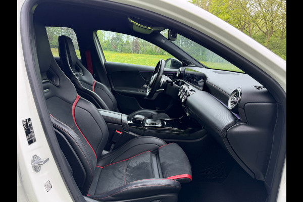 Mercedes-Benz A-Klasse AMG 35 4MATIC|2019|Schaalstoelen|Dealer|Lip-pakket|Sfeer verl| Camera|