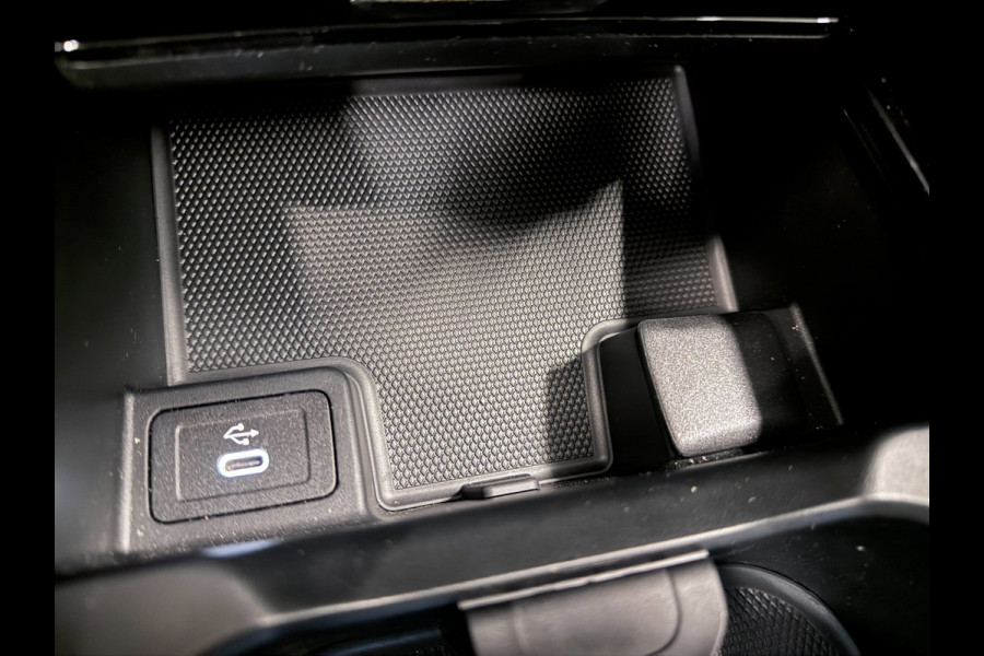 Mercedes-Benz B-Klasse 180 Business Line NAVI/V-COCKPIT/CAM/DAB/ECC/PDC/CRUISE/TREKH///