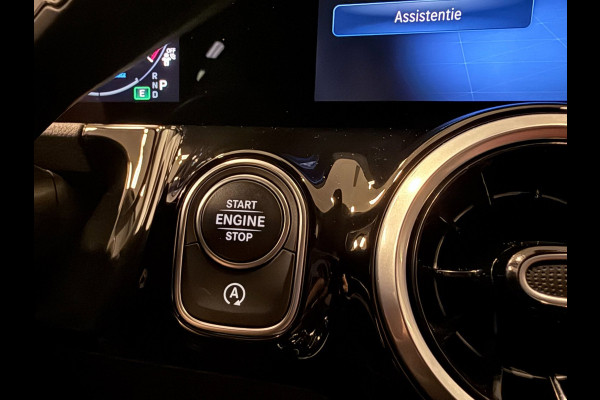 Mercedes-Benz B-Klasse 180 Business Line NAVI/V-COCKPIT/CAM/DAB/ECC/PDC/CRUISE/TREKH///