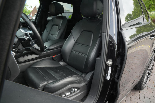 Porsche Cayenne 2.9 S Panoramadak SportChrono Leer Stuurverw. Trekhaak